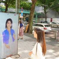 Couger develops Human-like AI assistant that communicates like a human. Testing its potential as a next-generation interface on digital signage around train stations.